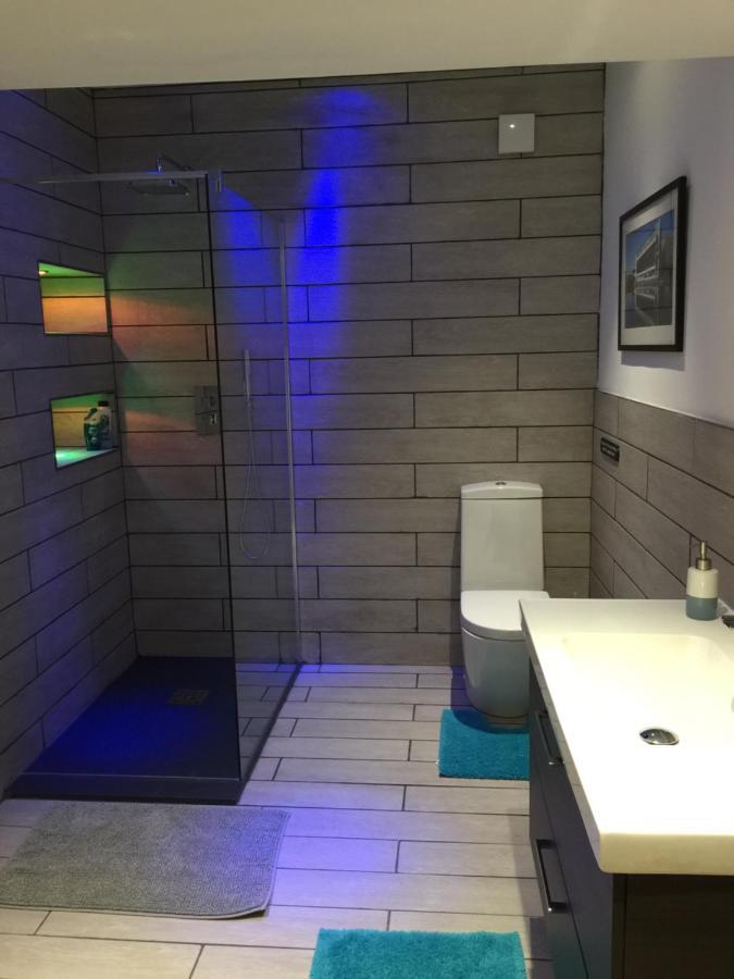 Vollie House With Hot Tub, Sauna & Log Burner Penpont Ngoại thất bức ảnh