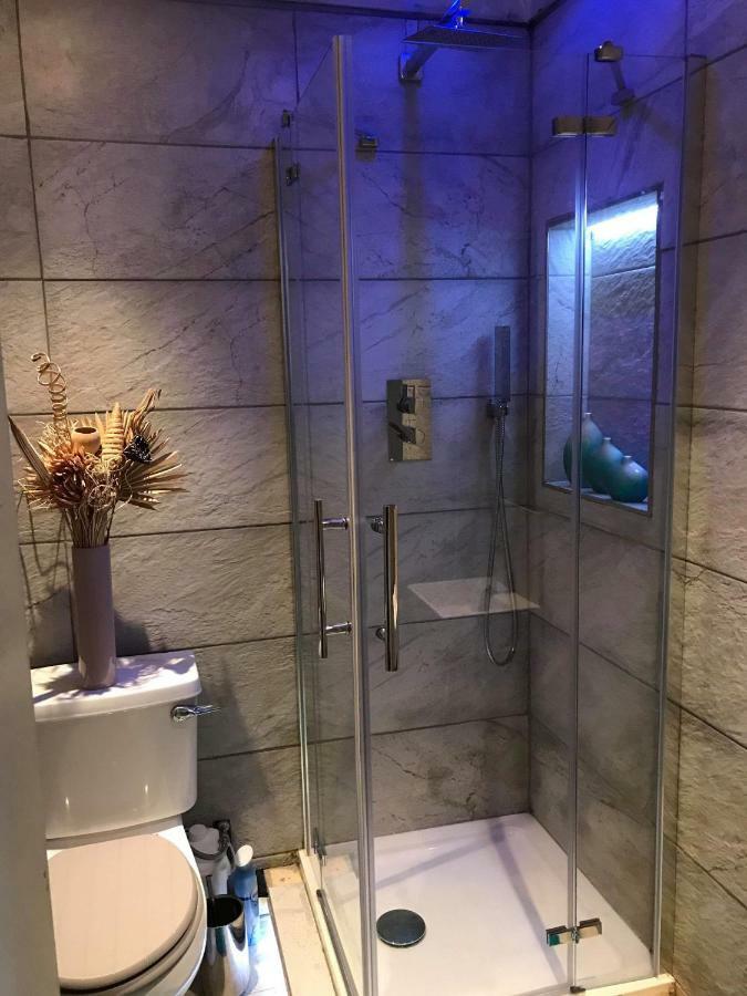 Vollie House With Hot Tub, Sauna & Log Burner Penpont Ngoại thất bức ảnh
