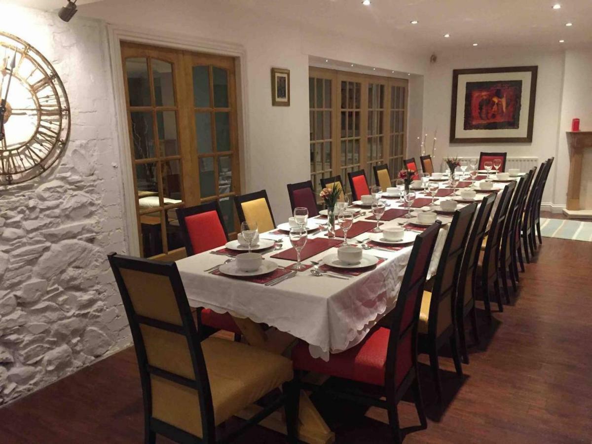 Vollie House With Hot Tub, Sauna & Log Burner Penpont Ngoại thất bức ảnh